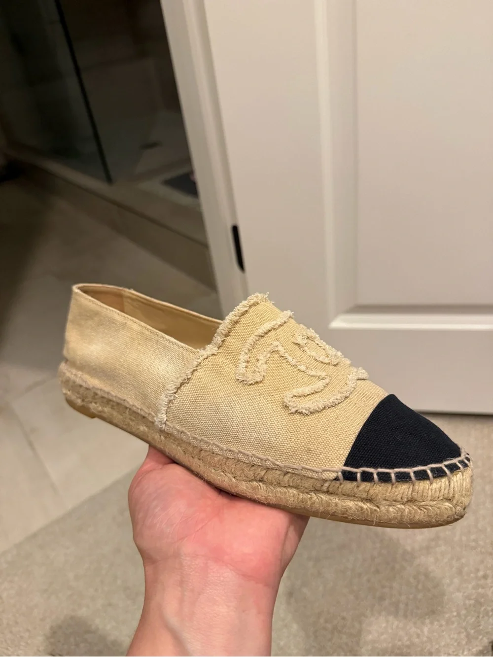 CHANEL slip espadrilles